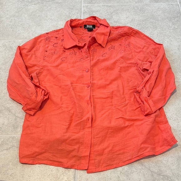 Women's Coral Button-Up Top - Picture 1 of 3